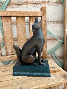 Southwest Vintage Stone Howling Coyote Statue NEW